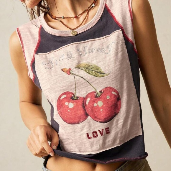 Chic Cherry Print Sleeveless Tank Muscle Tee, large, gray, pink, red NEW trendy - Picture 3 of 13